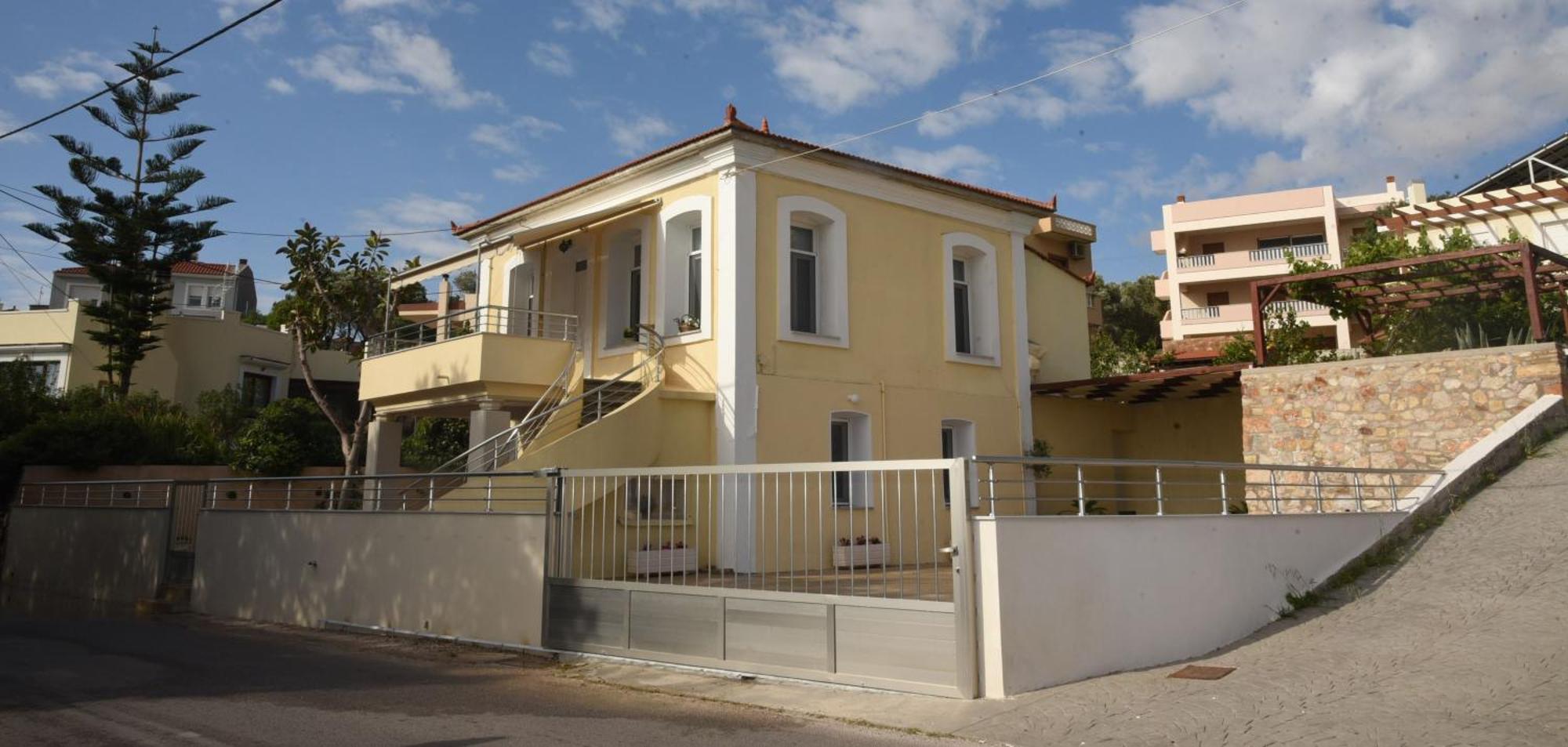 Blue Flag Award Winning Ormos Lo Beach: Home 1 Vrontados Bagian luar foto